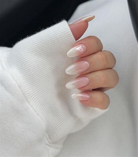 50+ Stunning Nude Ombre Nail Ideas (Beige Ombre。